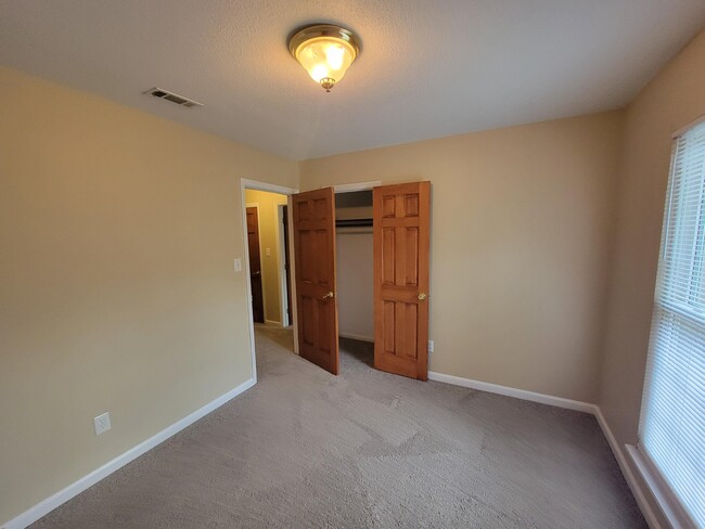 Building Photo - 4514 Harrowgate Rd