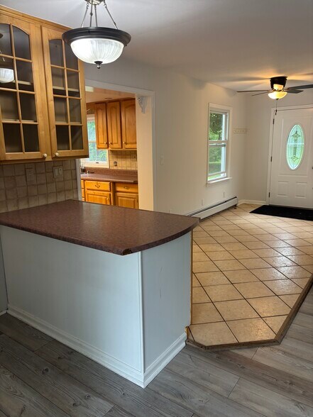 Building Photo - 412 Ruskey Ln