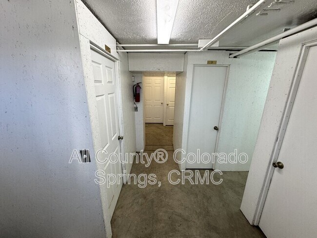 Building Photo - 815 N Nevada Ave