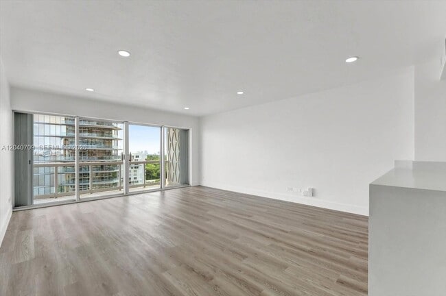 Building Photo - 2451 Brickell Ave