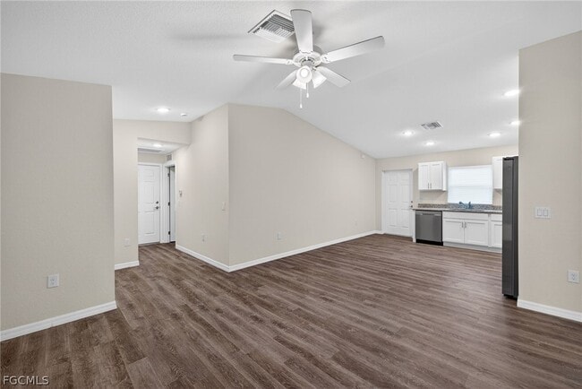 Building Photo - 6056 Pecan Cir