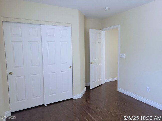 Building Photo - 2248 Summer Home St
