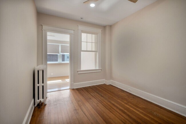 Building Photo - Available Now! Recently Renovated 4 Bedroo...