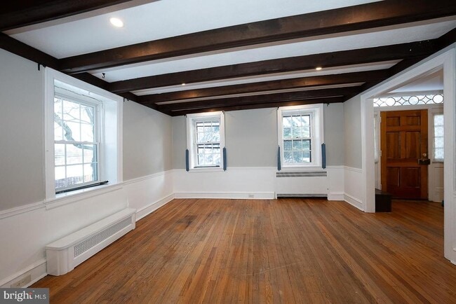 Building Photo - 625 Chelten Hills Dr