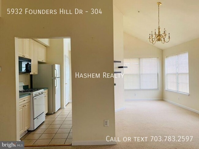 Primary Photo - 5932 Founders Hill Dr