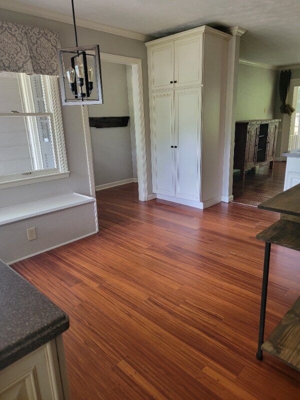 Building Photo - 712 E Fox Den Dr