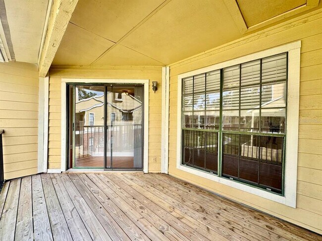 Building Photo - 8615 Mallard Reserve Dr