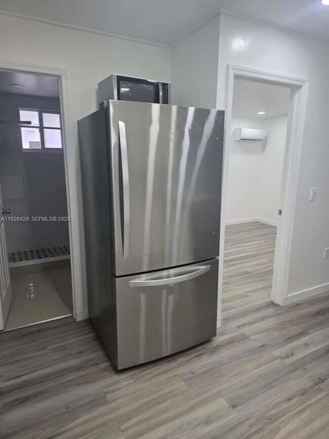 Building Photo - 23 Miami Gardens Rd