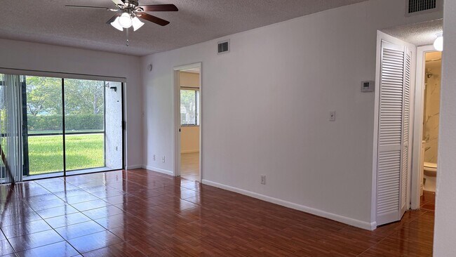 Building Photo - 114 NW 60th Ave