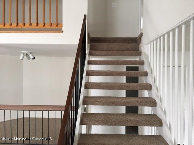 Building Photo - 0 Cotswold Cir