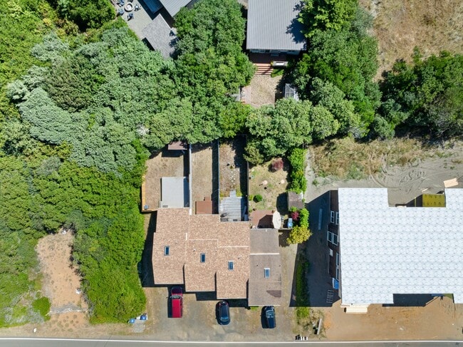 Building Photo - 946 Ocean Shores Blvd SW