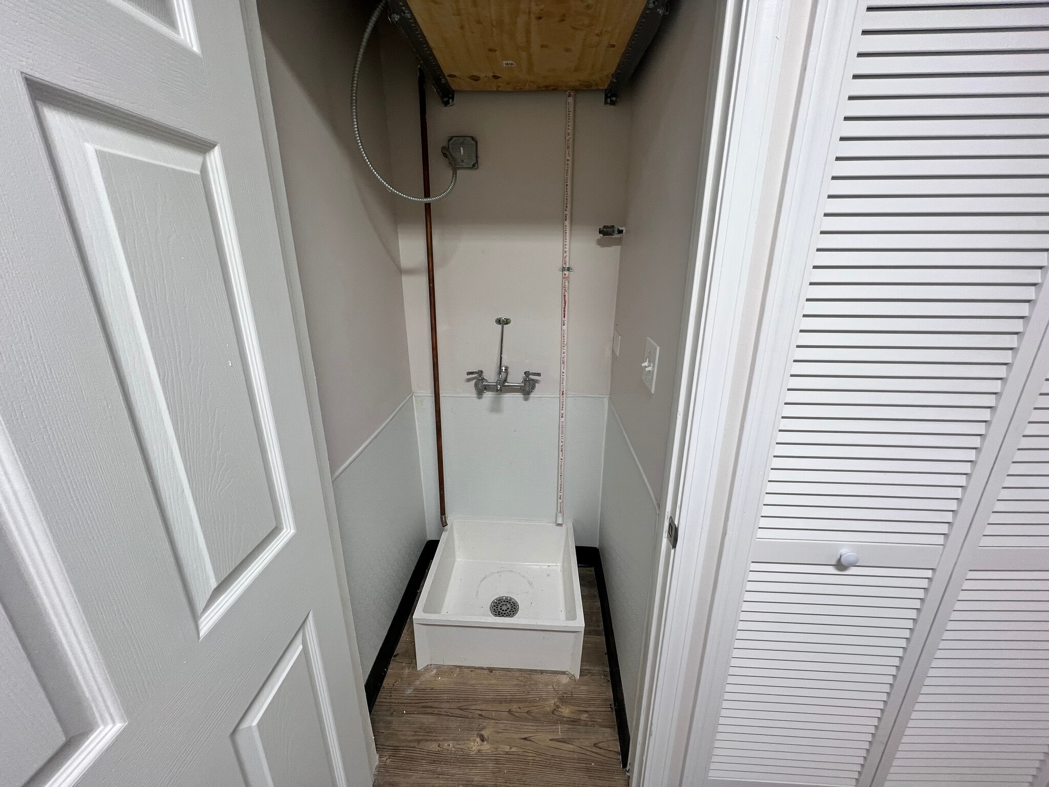 Building Photo - 8617 S Ashland Ave