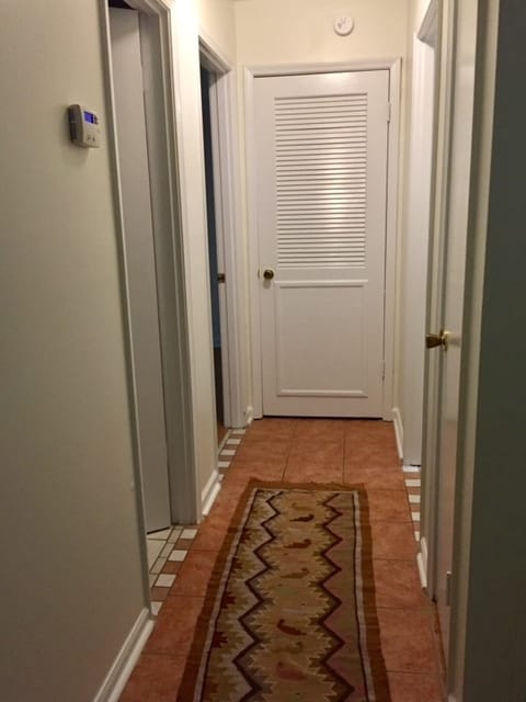 Building Photo - 120 Wellington Ct