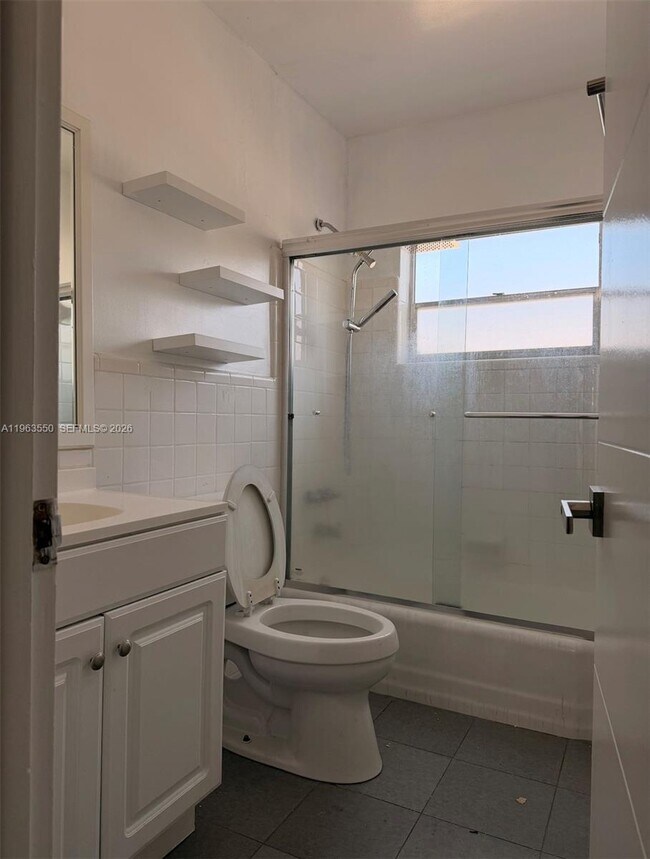 Building Photo - 3515 Van Buren St