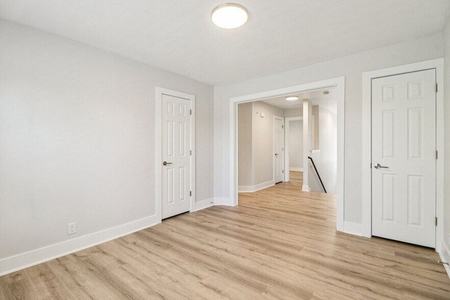 Building Photo - 23607 Silver Creek