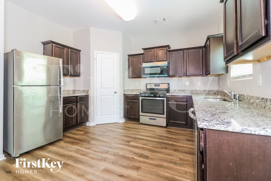 Building Photo - 659 Independence Ave