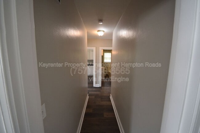 Building Photo - 101 Chesterfield Rd