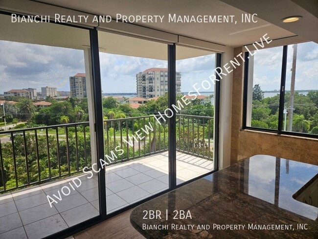 Building Photo - 6365 Bahia Del Mar Blvd S