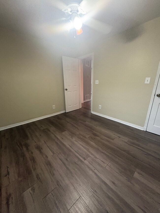 Building Photo - Dartmouth