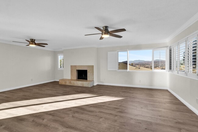 Building Photo - 4 Bedrooms, 3 Bathroom, Two Story Home With Pool