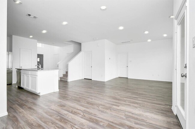 Building Photo - 9011 Brazos Dr