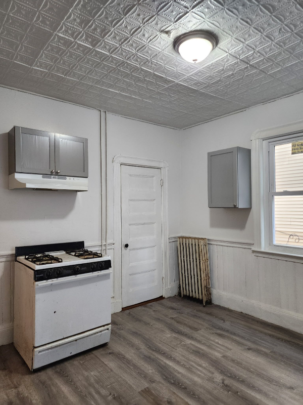 Building Photo - 97 Gilman St
