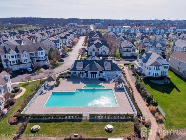 Building Photo - 2 Spinnaker Dr