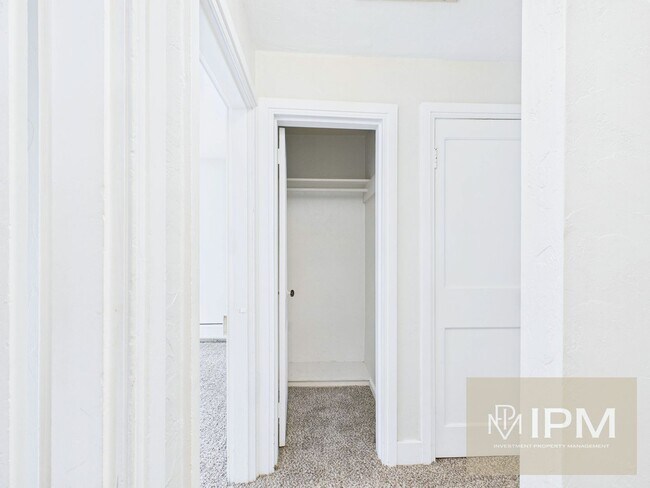 Building Photo - 44 N Main St