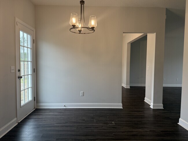 Building Photo - 345 Mcclelland Lp NE