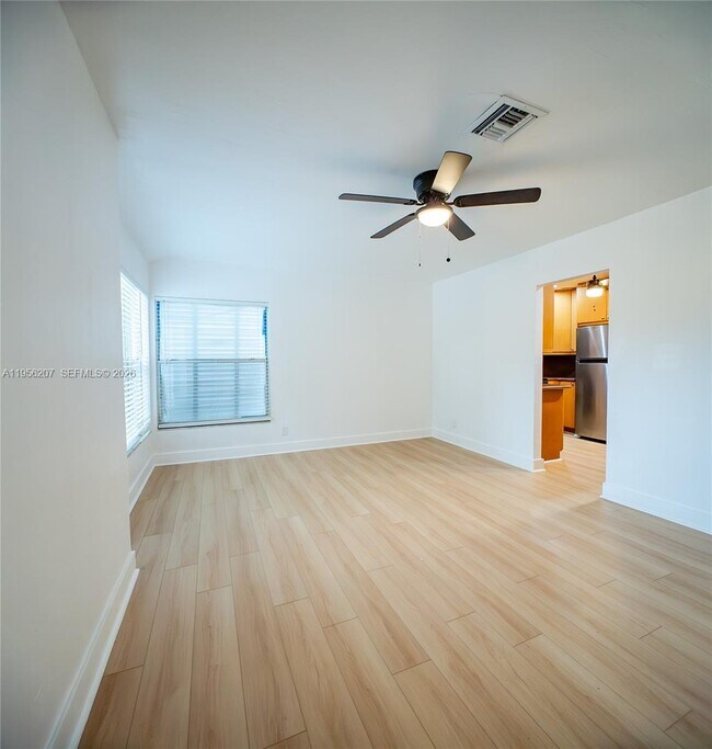 Building Photo - 1500 NW 3rd Ave