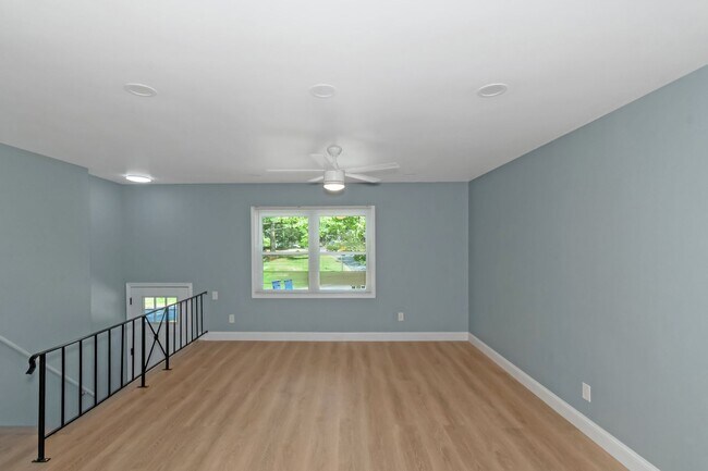 Building Photo - WELCOME HOME!