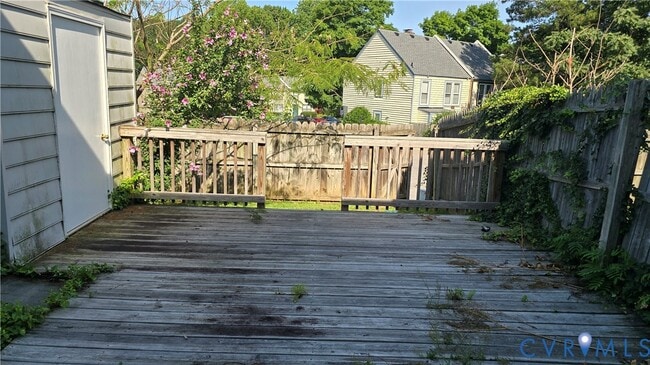 Building Photo - 726 Sturgis Dr