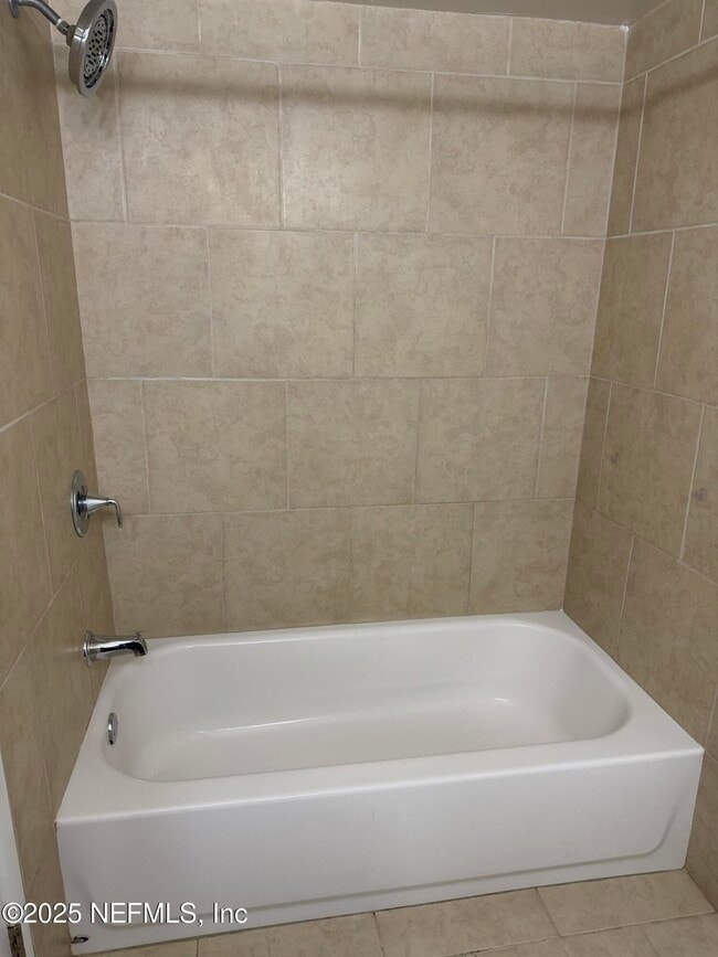 Building Photo - 1335 Violet St