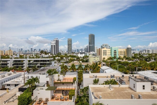 Building Photo - 345 Ocean Dr