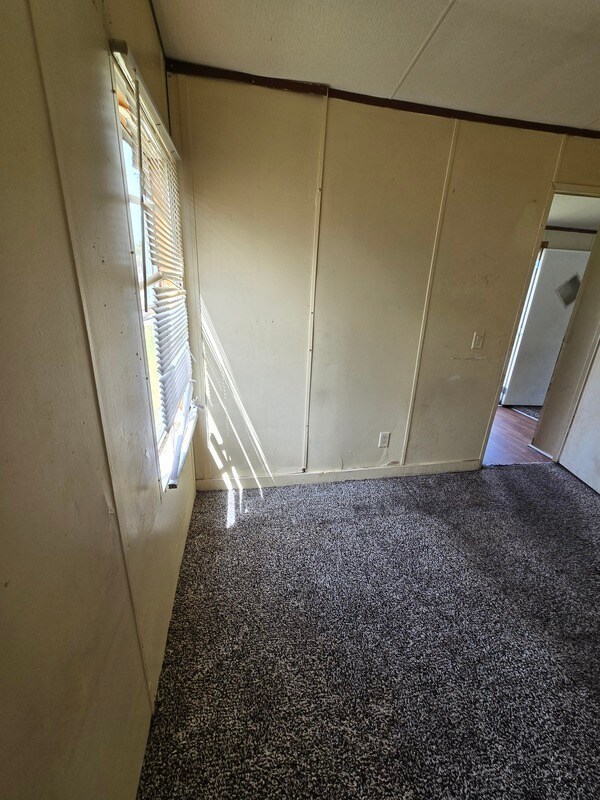 Building Photo - 2502 Cattail Cir