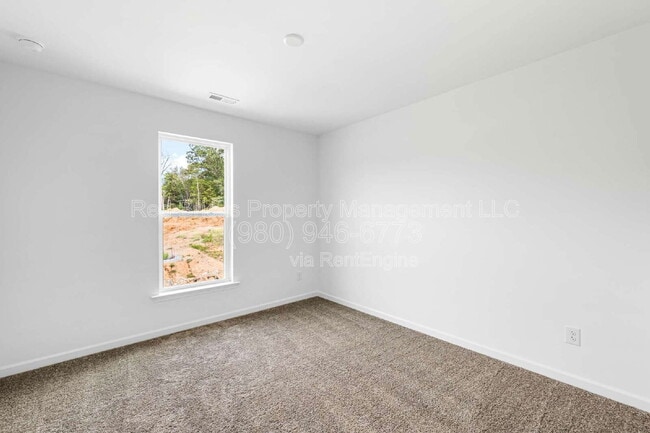 Building Photo - 16341 Leading St