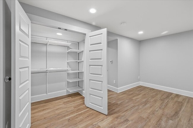 Building Photo - 1705 NW 25th Ave