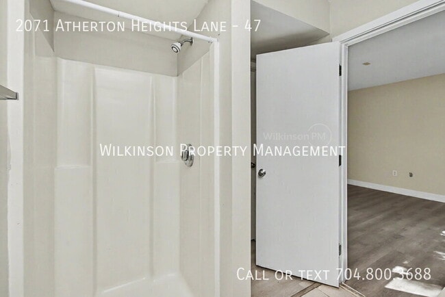 Building Photo - 2071 Atherton Heights Ln