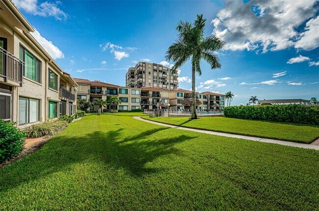 Building Photo - 6382 Palma Del Mar Blvd S