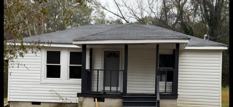 Building Photo - 103 Ellis St SW