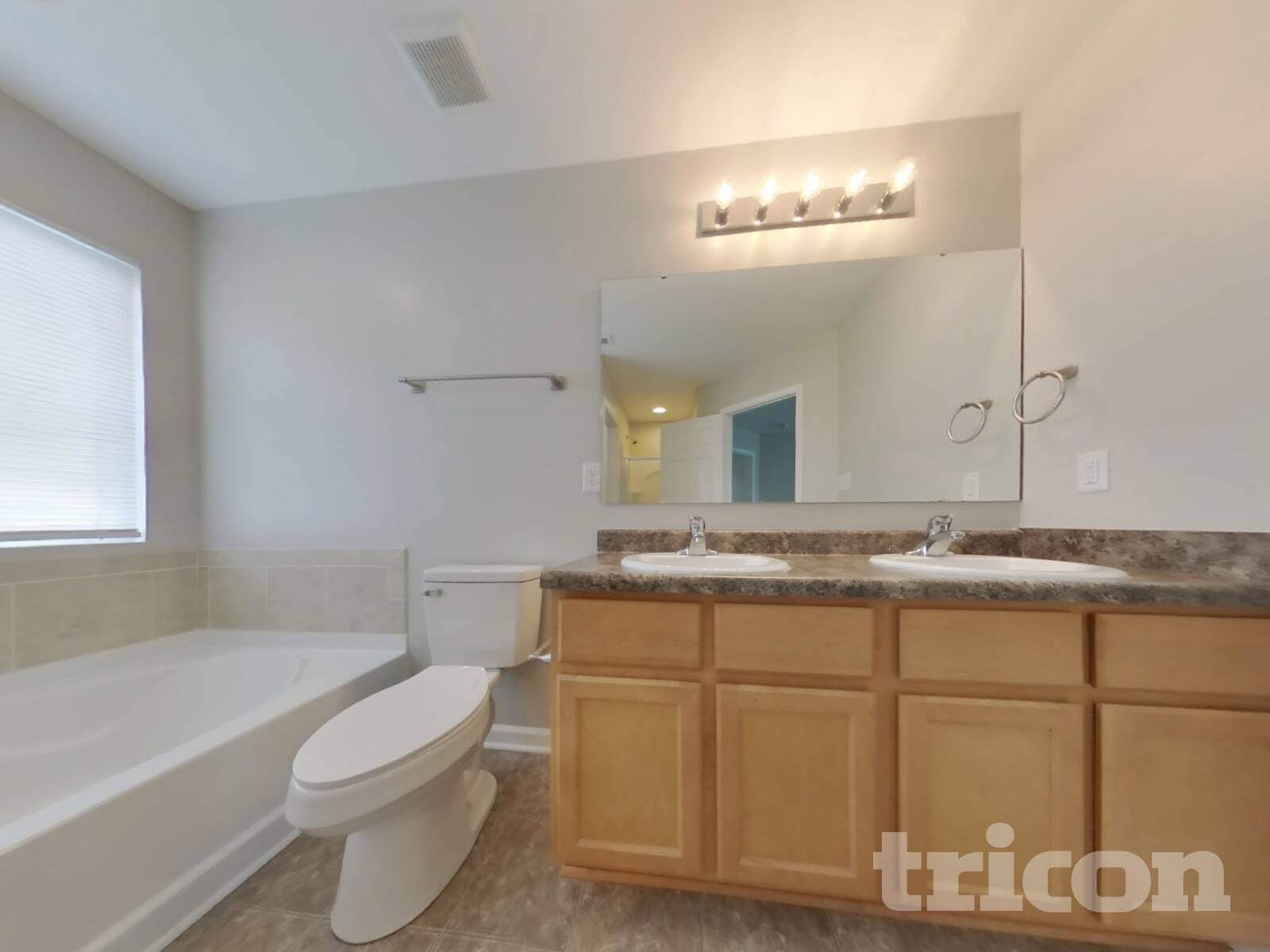 Building Photo - 2345 Cedarmill Dr