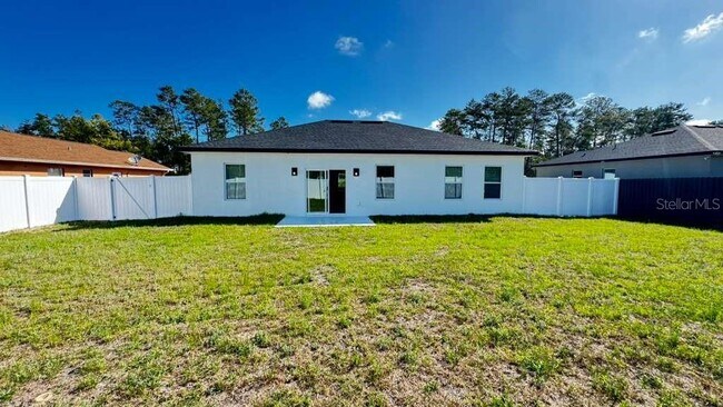 Building Photo - 17046 SW 44th Cir