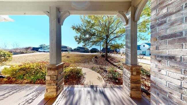 Building Photo - Asheton Lakes