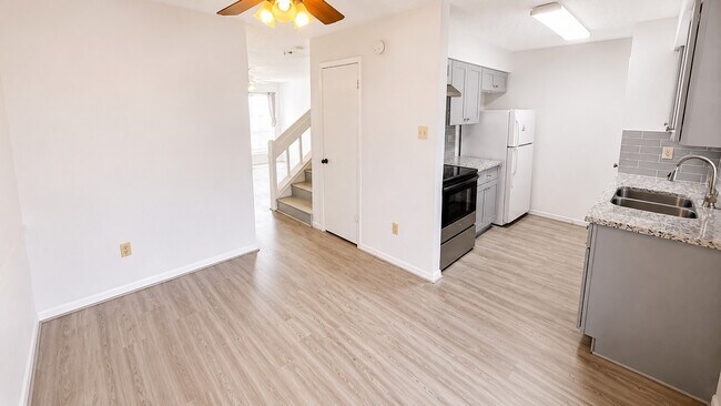 Building Photo - 11685 Alief Clodine Rd