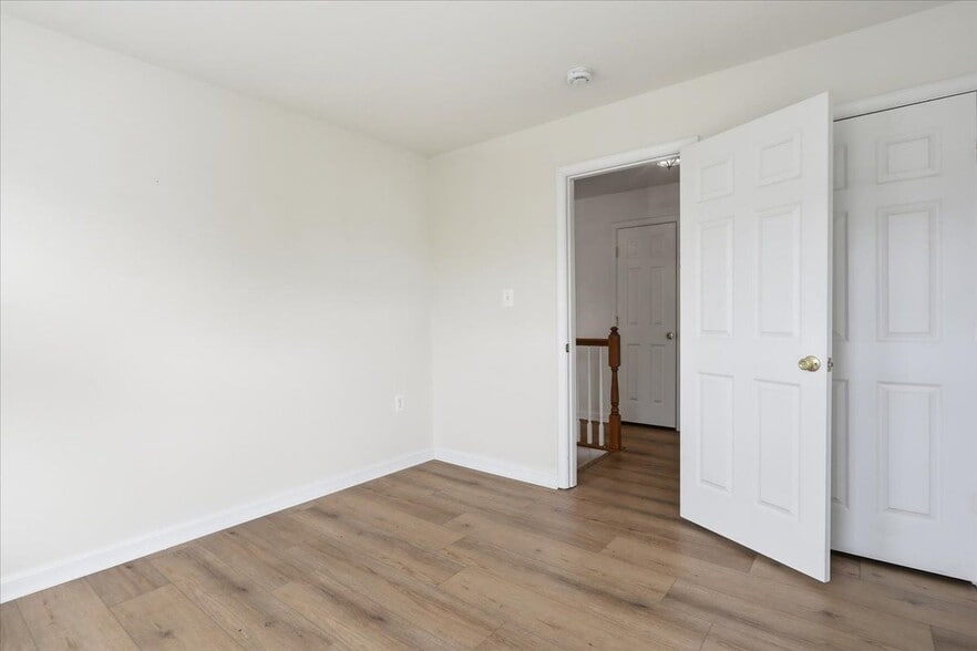 Building Photo - 341 Bullskin St