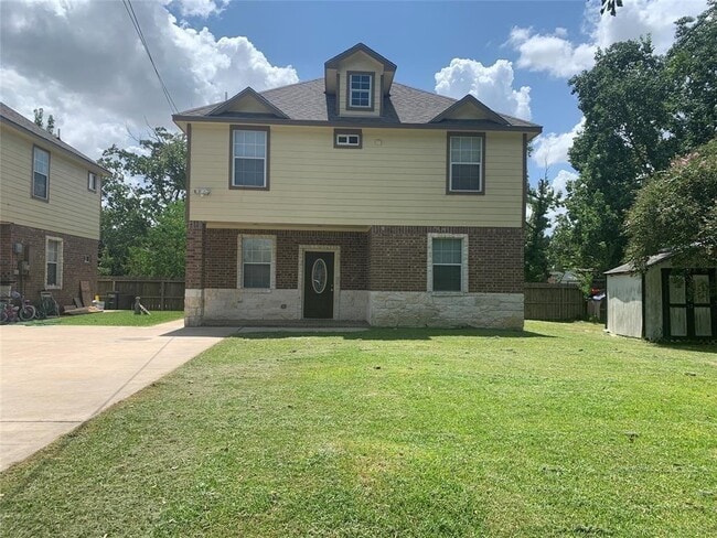 Building Photo - 13742 Eagle Pass St