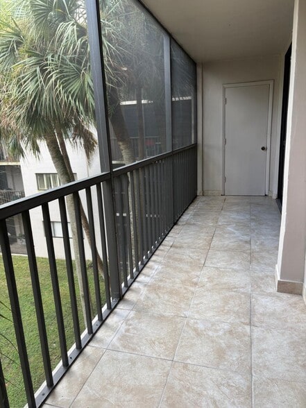 Building Photo - 8400 SW 133rd Avenue Rd