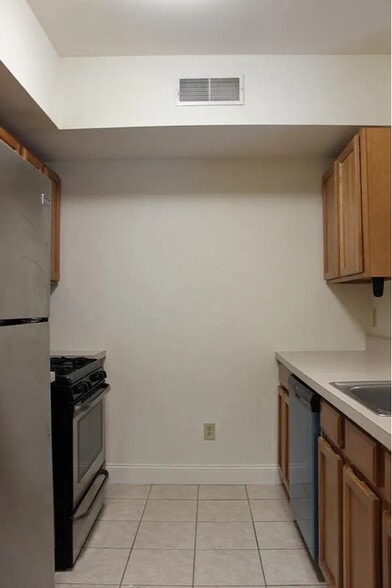 Building Photo - 410 Jefferson St