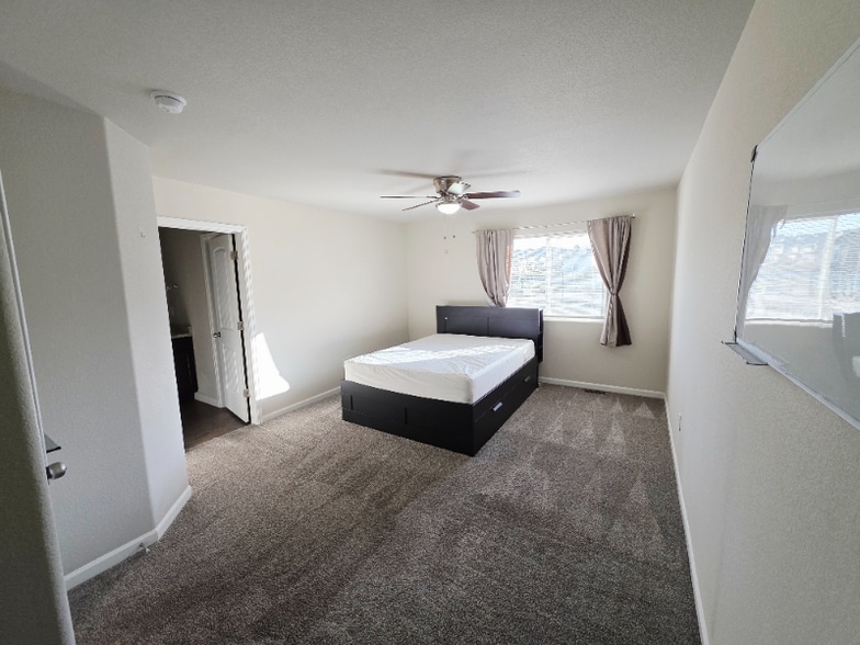 Building Photo - 2093 Birmingham Loop