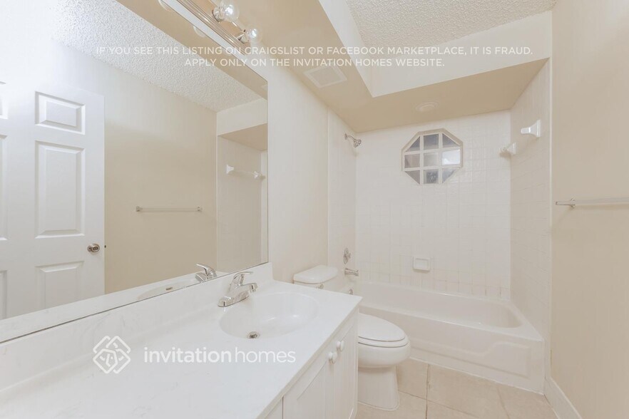 Building Photo - 9648 Tavernier Dr